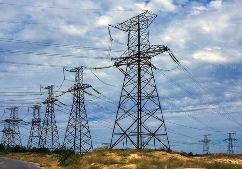 هزینه برق صنایع ایران بالاتر از میانگین منطقه